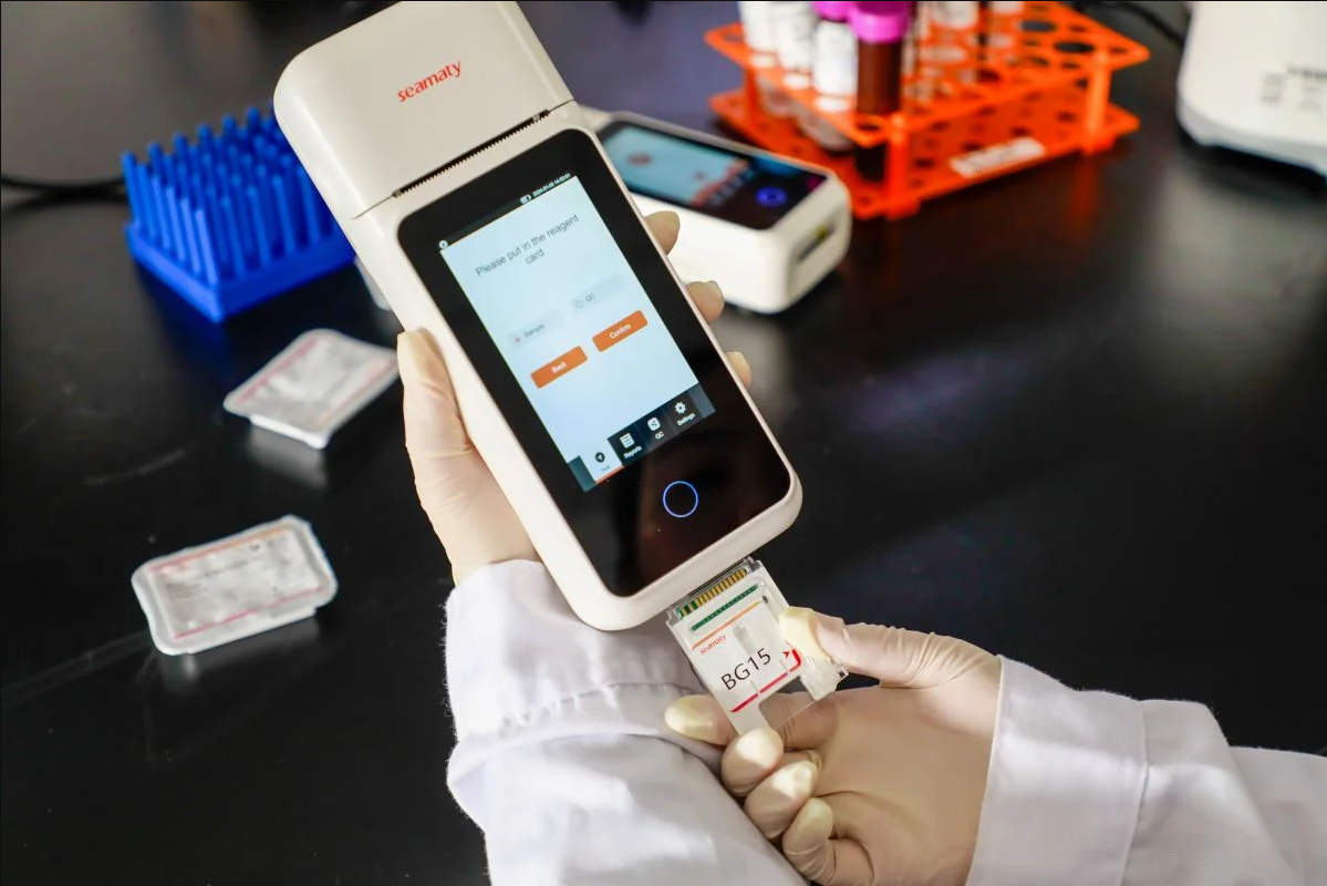 Leia mais sobre o artigo Mais rápido, mais preciso: por que todo veterinário precisa de um analisador portátil de gases sanguíneos e eletrólitos?